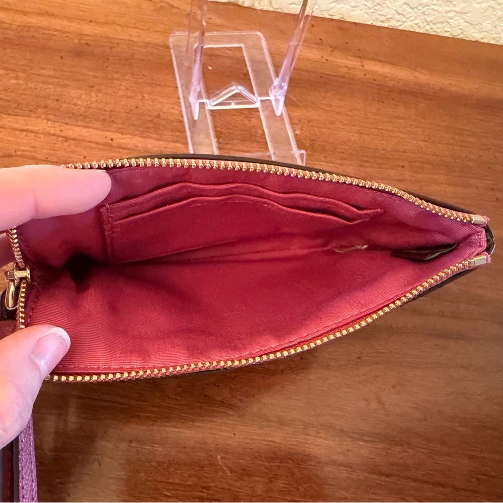 Coach Corner Zip Wristlet in Pink, NWOT - Picture 6 of 13